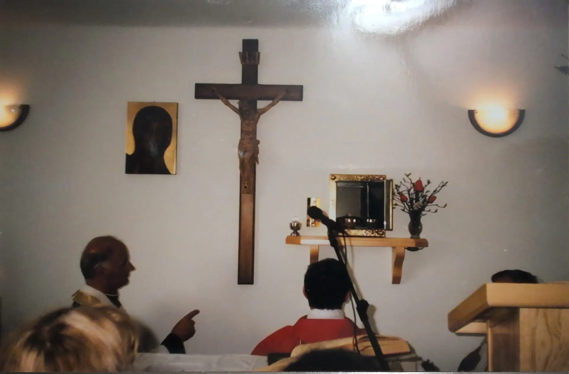 Zdjęcie 1 z galerii Poświęcenie Kaplicy Domu Ewangelizacyjnego w Osinach Dolnych